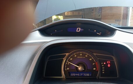 Honda Civic VIII, 2010 год, 900 000 рублей, 8 фотография