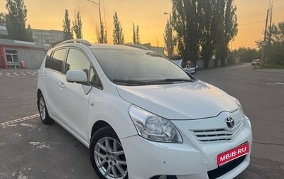 Toyota Verso I, 2011 год, 1 400 000 рублей, 1 фотография