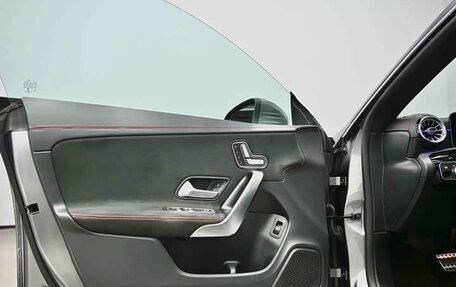 Mercedes-Benz CLA, 2021 год, 2 100 000 рублей, 25 фотография