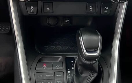 Toyota RAV4, 2022 год, 2 800 000 рублей, 18 фотография