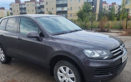 Volkswagen Touareg III, 2010 год, 1 990 000 рублей, 3 фотография