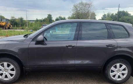 Volkswagen Touareg III, 2010 год, 1 990 000 рублей, 8 фотография