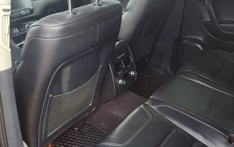 Volkswagen Touareg III, 2010 год, 1 990 000 рублей, 15 фотография