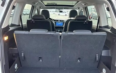 Volkswagen Touran III, 2016 год, 1 716 000 рублей, 12 фотография