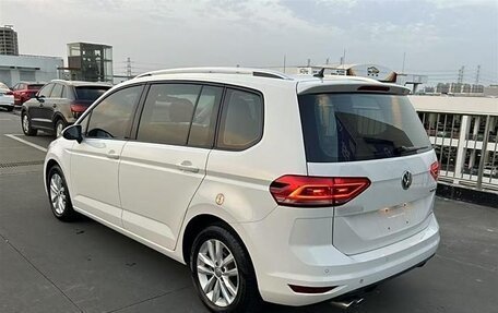 Volkswagen Touran III, 2016 год, 1 716 000 рублей, 4 фотография
