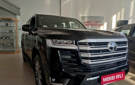 Toyota Land Cruiser, 2024 год, 13 000 000 рублей, 3 фотография