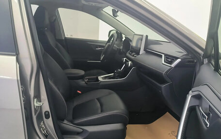 Toyota RAV4, 2020 год, 2 250 000 рублей, 8 фотография