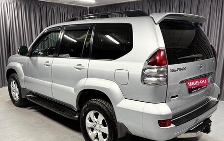 Toyota Land Cruiser Prado 120 рестайлинг, 2005 год, 2 600 000 рублей, 11 фотография