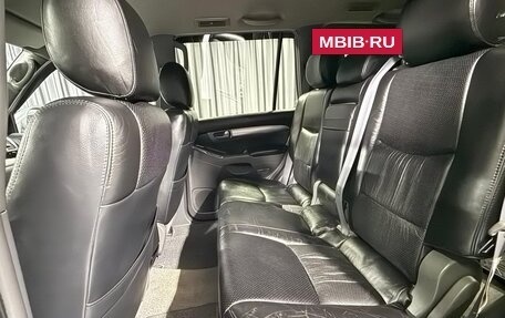 Toyota Land Cruiser Prado 120 рестайлинг, 2005 год, 2 600 000 рублей, 23 фотография