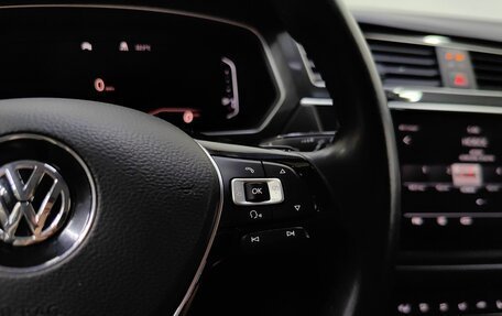 Volkswagen Tiguan II, 2019 год, 2 545 000 рублей, 19 фотография