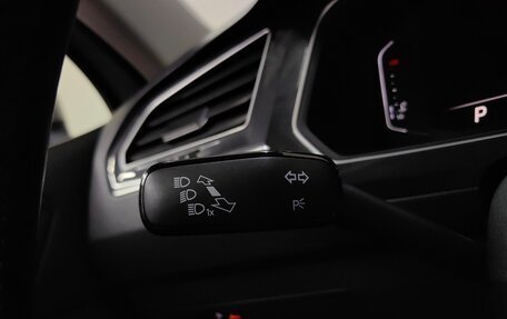 Volkswagen Tiguan II, 2019 год, 2 545 000 рублей, 20 фотография