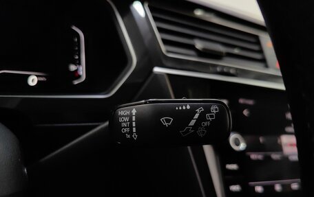Volkswagen Tiguan II, 2019 год, 2 545 000 рублей, 21 фотография