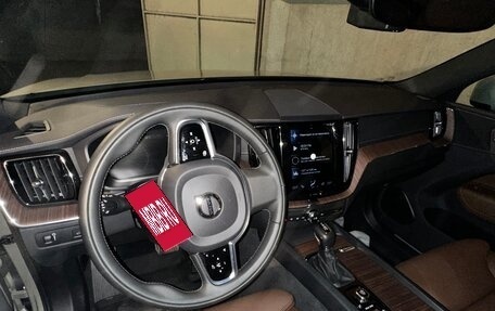 Volvo XC60 II, 2021 год, 5 500 000 рублей, 4 фотография