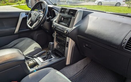 Toyota Land Cruiser Prado 150 рестайлинг 2, 2010 год, 2 500 000 рублей, 8 фотография