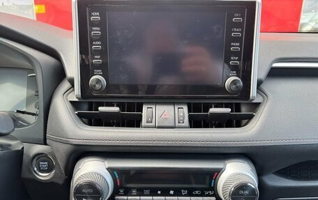 Toyota RAV4, 2021 год, 3 550 000 рублей, 12 фотография