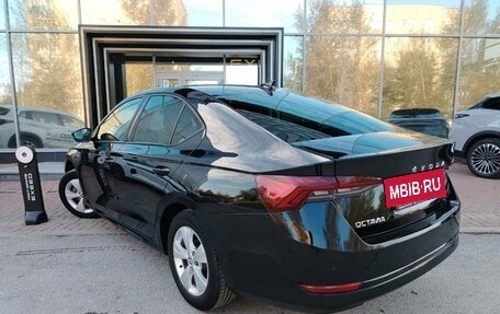 Skoda Octavia IV, 2021 год, 1 989 000 рублей, 4 фотография