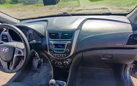 Hyundai Solaris II рестайлинг, 2014 год, 920 000 рублей, 15 фотография
