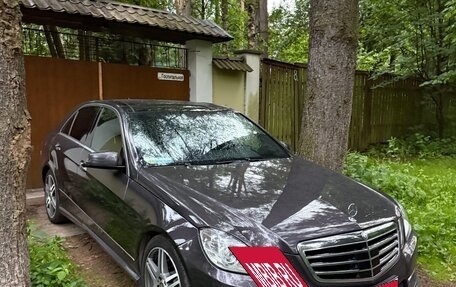 Mercedes-Benz E-Класс, 2010 год, 1 750 000 рублей, 1 фотография