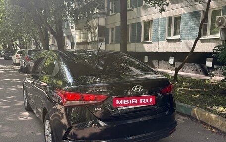 Hyundai Solaris II рестайлинг, 2021 год, 620 000 рублей, 4 фотография