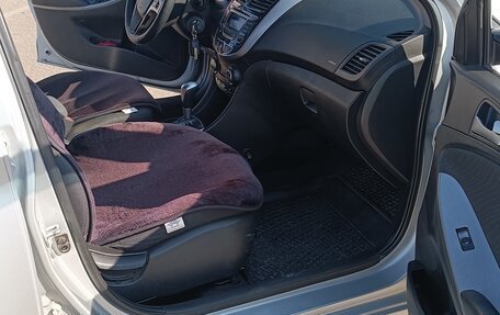 Hyundai Solaris II рестайлинг, 2015 год, 960 000 рублей, 6 фотография