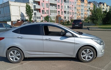 Hyundai Solaris II рестайлинг, 2015 год, 960 000 рублей, 5 фотография