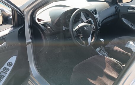 Hyundai Solaris II рестайлинг, 2015 год, 960 000 рублей, 13 фотография