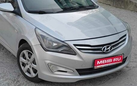 Hyundai Solaris II рестайлинг, 2015 год, 960 000 рублей, 14 фотография