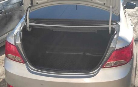 Hyundai Solaris II рестайлинг, 2015 год, 960 000 рублей, 18 фотография