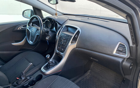 Opel Astra J, 2011 год, 550 000 рублей, 9 фотография
