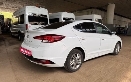 Hyundai Elantra VI рестайлинг, 2019 год, 1 100 000 рублей, 3 фотография