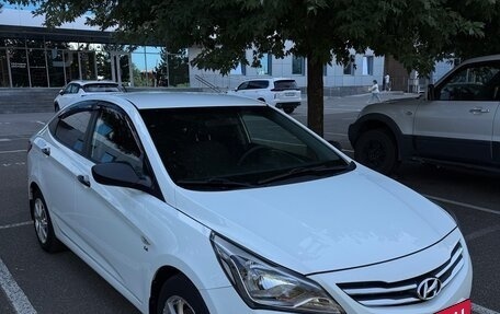 Hyundai Solaris II рестайлинг, 2015 год, 1 100 000 рублей, 8 фотография