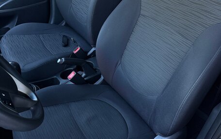 Hyundai Solaris II рестайлинг, 2015 год, 1 100 000 рублей, 19 фотография