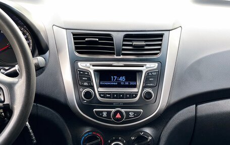 Hyundai Solaris II рестайлинг, 2016 год, 709 000 рублей, 21 фотография