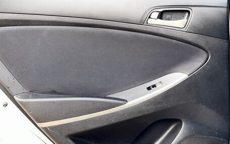 Hyundai Solaris II рестайлинг, 2016 год, 709 000 рублей, 18 фотография