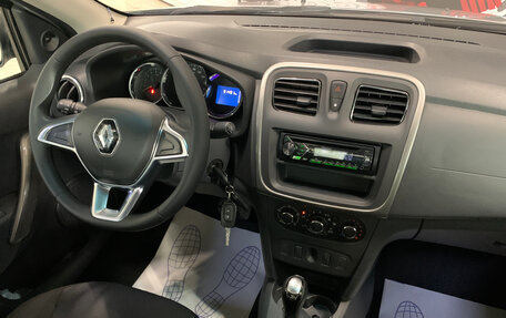 Renault Logan II, 2019 год, 950 000 рублей, 10 фотография