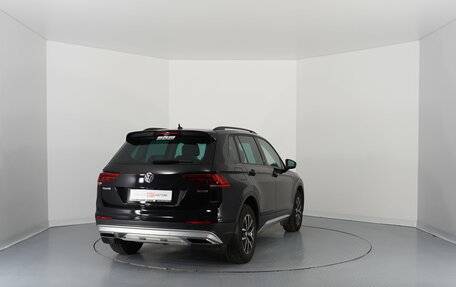 Volkswagen Tiguan II, 2019 год, 2 470 000 рублей, 3 фотография