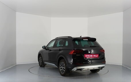 Volkswagen Tiguan II, 2019 год, 2 470 000 рублей, 5 фотография