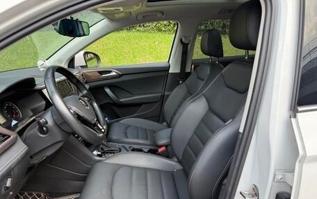 Volkswagen Taos, 2021 год, 1 600 000 рублей, 8 фотография
