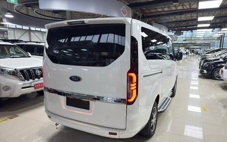 Ford Tourneo Custom I рестайлинг, 2024 год, 4 707 200 рублей, 3 фотография