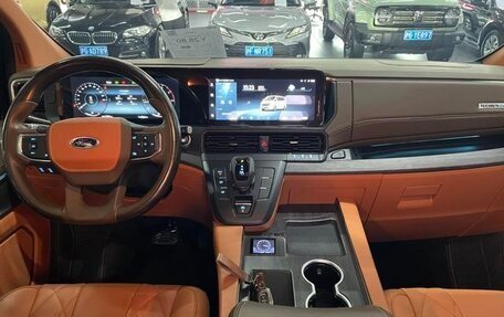 Ford Tourneo Custom I рестайлинг, 2024 год, 5 955 600 рублей, 13 фотография