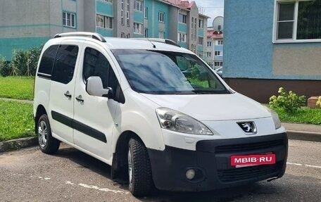 Peugeot Partner II рестайлинг 2, 2010 год, 590 000 рублей, 2 фотография