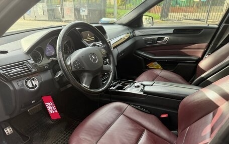 Mercedes-Benz E-Класс, 2010 год, 1 750 000 рублей, 5 фотография
