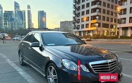 Mercedes-Benz E-Класс, 2010 год, 1 750 000 рублей, 3 фотография