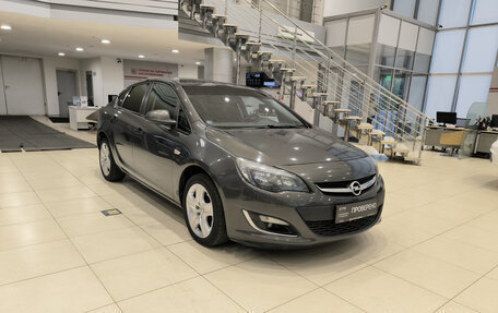 Opel Astra J, 2013 год, 650 000 рублей, 5 фотография