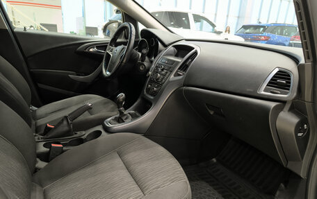 Opel Astra J, 2013 год, 650 000 рублей, 15 фотография
