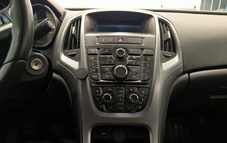Opel Astra J, 2013 год, 650 000 рублей, 19 фотография