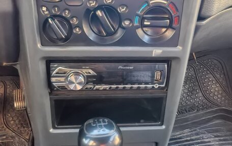 Daewoo Nexia I рестайлинг, 2005 год, 100 000 рублей, 11 фотография