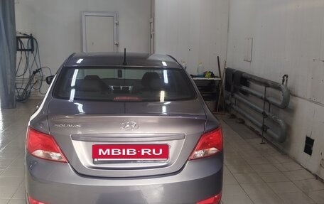 Hyundai Solaris II рестайлинг, 2015 год, 820 000 рублей, 4 фотография