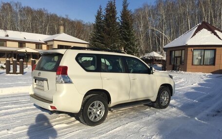 Toyota Land Cruiser Prado 150 рестайлинг 2, 2010 год, 3 000 000 рублей, 2 фотография