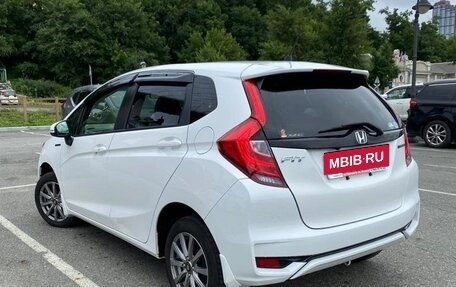 Honda Fit III, 2018 год, 1 550 000 рублей, 7 фотография